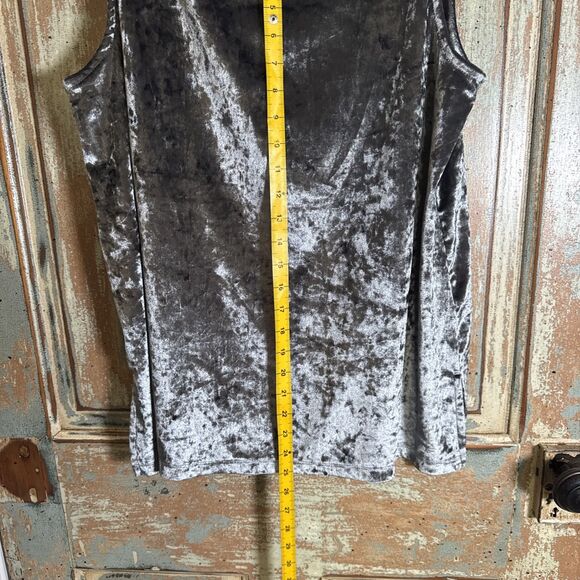 Women's Cynthia Rowley Sleeveless Crushed Silver Gray Velvet Top Sz XL Lovely - Picture 5 of 6